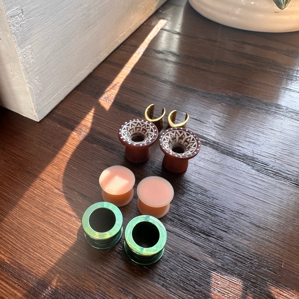 Set of Ear Plugs 7/16 Guages